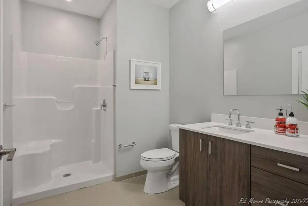 Luxury Apartment With Gym, Steps From Commuter Rail #4011 Reading Exteriör bild