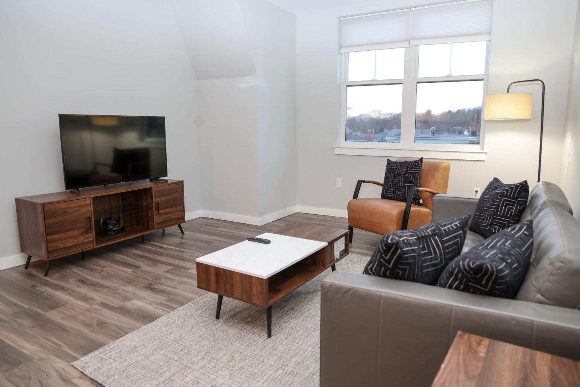 Luxury Apartment With Gym, Steps From Commuter Rail #4011 Reading Exteriör bild